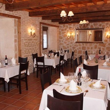 Hotel La Casona De Dona Petra Villarmentero de Campos Zewnętrze zdjęcie